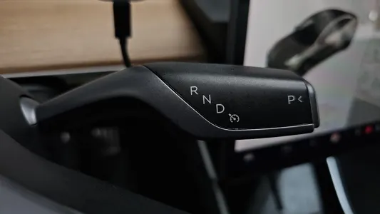 Tesla 3 AWD 2019 9