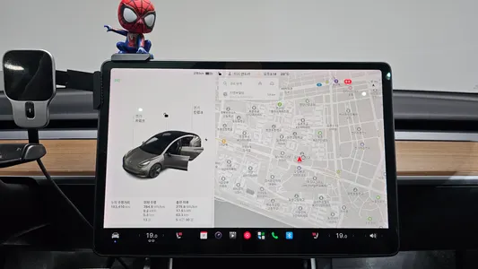 Tesla 3 AWD 2019 14