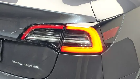 Tesla 3 AWD 2019 24