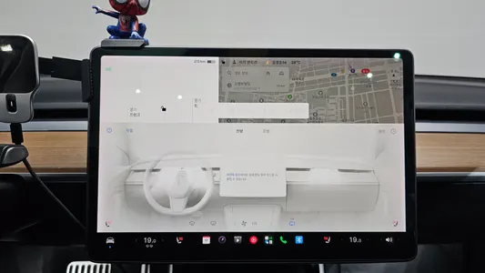 Tesla 3 AWD 2019 28