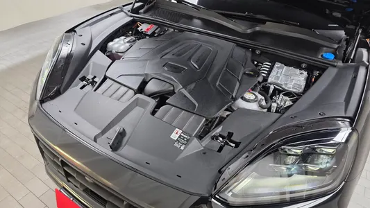 Porsche (PO536) 3.0 E- 2025 5