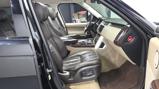 Land Rover 4 4.4 SDV8 Vogue SE 2013 10