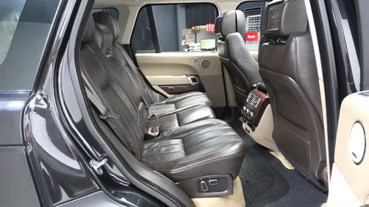 Land Rover 4 4.4 SDV8 Vogue SE 2013 11