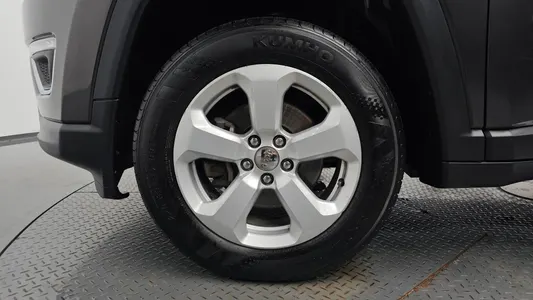 Jeep 2 2.4 AWD 2019 5