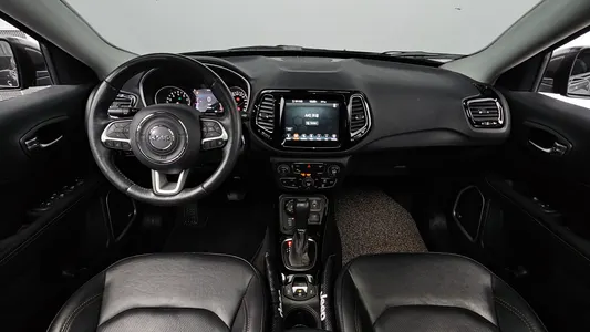 Jeep 2 2.4 AWD 2019 7