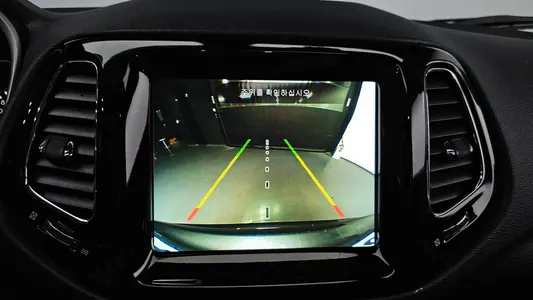 Jeep 2 2.4 AWD 2019 15