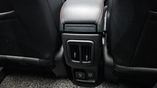Jeep 2 2.4 AWD 2019 31