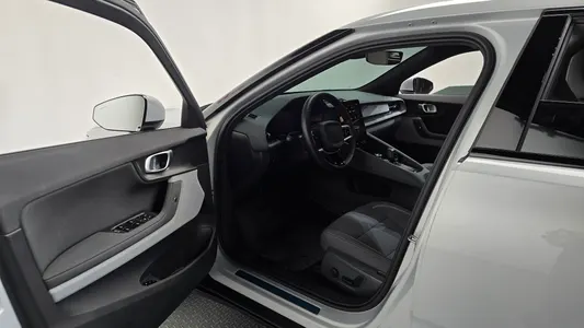 Polestar 2 2023 10