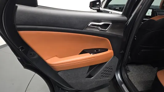 Kia 5 2WD 2024 25
