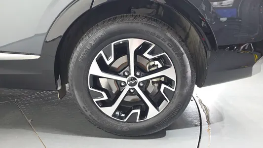 Kia 5 2WD 2024 21