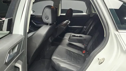 Volkswagen 7 1.4 TSI 2020 11
