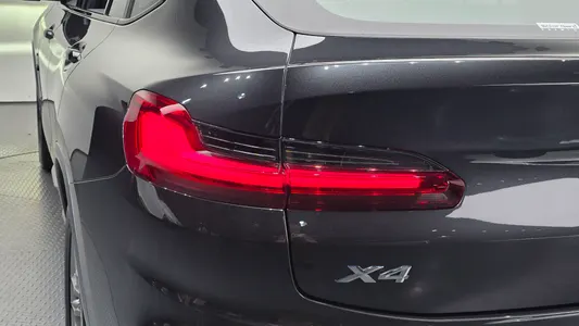BMW X4 (G02) xDrive20i M X 2020 24