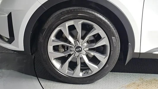 Kia 4 2.2 2WD 2021 5