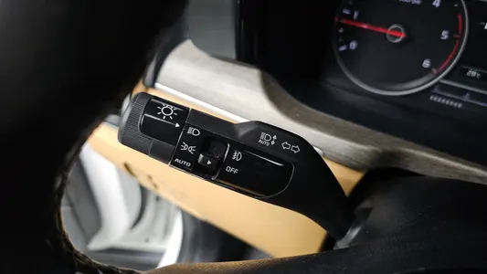 Kia 4 2.2 2WD 2021 15