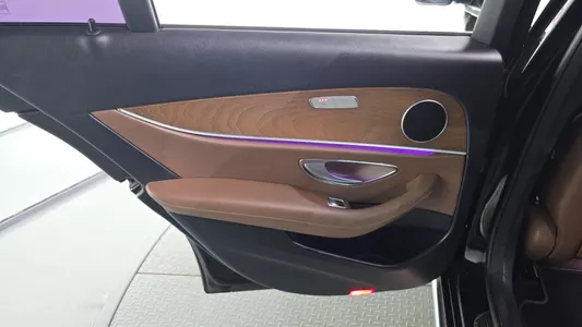 Mercedes-Benz E-Class W213 E300 2017 25