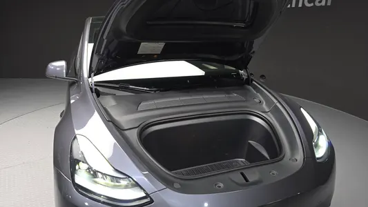 Tesla Y RWD 2023 6