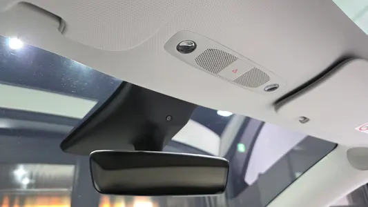 Tesla Y RWD 2023 16