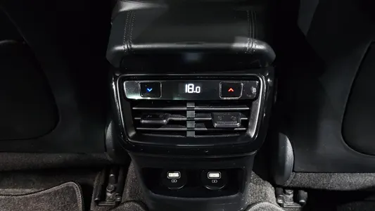 Kia K8 2021 29