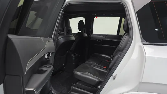 Volvo XC90 2 T8 R- 2020 15