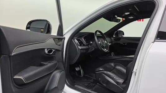 Volvo XC90 2 T8 R- 2020 10