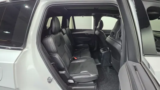 Volvo XC90 2 T8 R- 2020 17