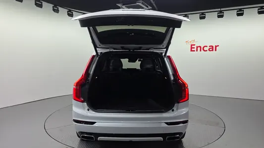 Volvo XC90 2 T8 R- 2020 18