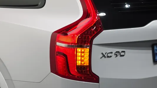 Volvo XC90 2 T8 R- 2020 23