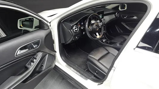 Mercedes-Benz GLA-Class X156 GLA220 2018 10