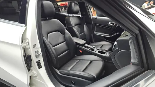 Mercedes-Benz GLA-Class X156 GLA220 2018 9