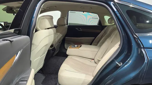 Genesis G80 (RG3) 2.5 2WD 2023 12