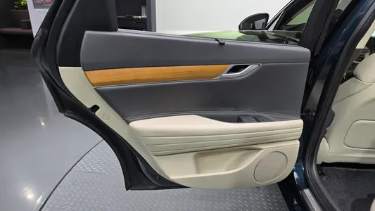 Genesis G80 (RG3) 2.5 2WD 2023 25