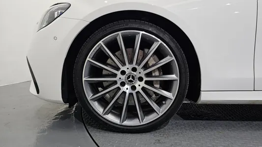 Mercedes-Benz E-Class W213 E350 4MATIC AMG Line 2022 5