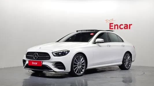 Mercedes-Benz E-Class W213 E350 4MATIC AMG Line 2022