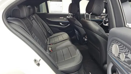 Mercedes-Benz E-Class W213 E350 4MATIC AMG Line 2022 11