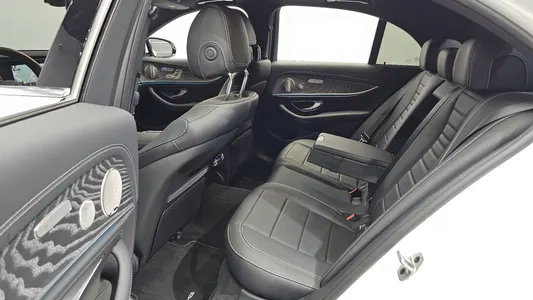 Mercedes-Benz E-Class W213 E350 4MATIC AMG Line 2022 12