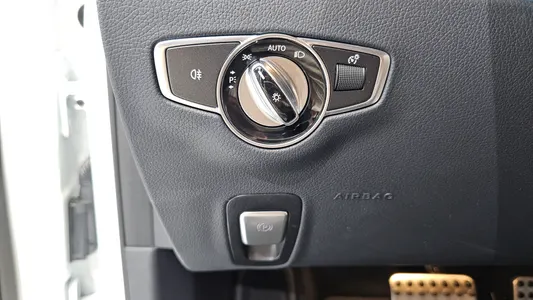 Mercedes-Benz E-Class W213 E350 4MATIC AMG Line 2022 14
