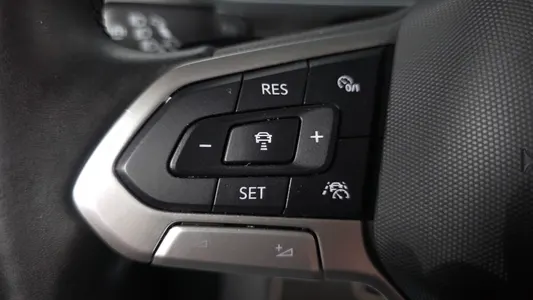 Volkswagen 2 2.0 TDI 2021 18