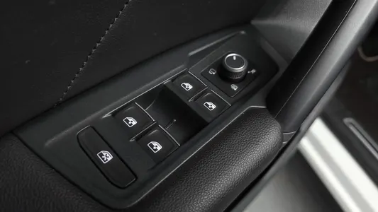 Volkswagen 2 2.0 TDI 2021 30
