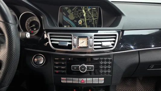 Mercedes-Benz E-Class W212 E300 2013 13