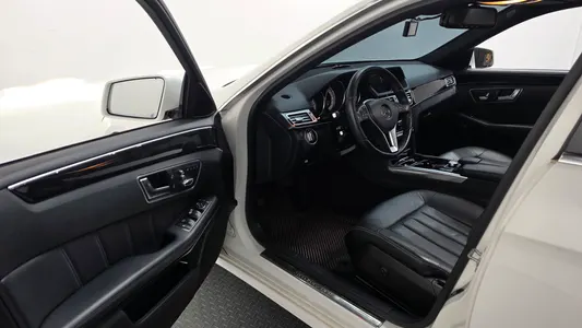 Mercedes-Benz E-Class W212 E300 2013 10