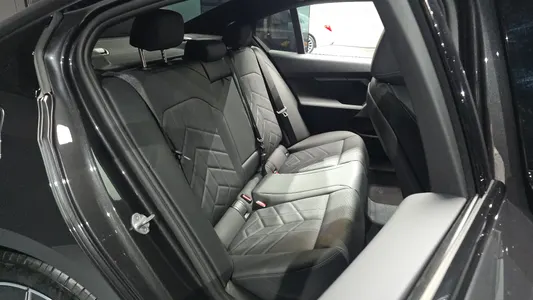 BMW 5 Series (G60) 520i M 2025 11
