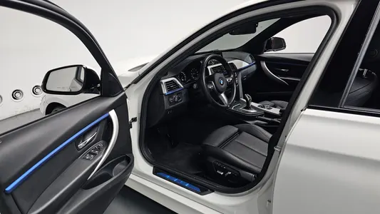 BMW 3 Series (F30) 320i M 2018 9