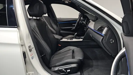 BMW 3 Series (F30) 320i M 2018 26