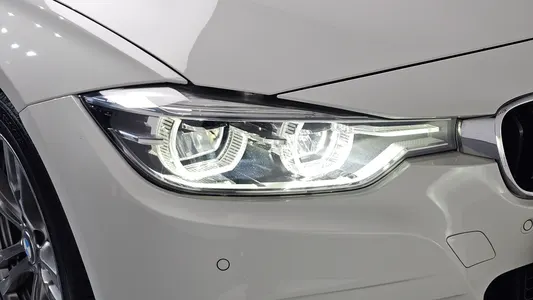 BMW 3 Series (F30) 320i M 2018 22