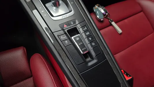 Porsche 911 4S 2017 18