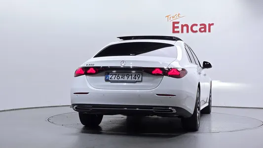 Mercedes-Benz E-Class W214 E200 AMG Line 2026 4