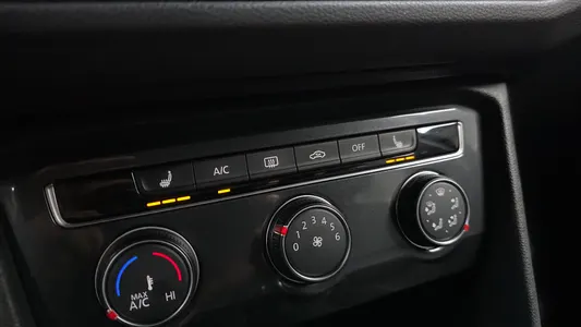 Volkswagen 2 2.0 TDI 2018 12