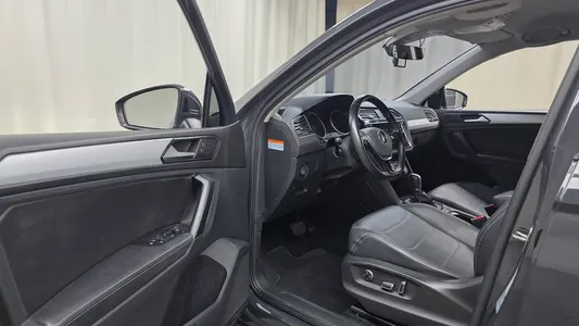Volkswagen 2 2.0 TDI 2018 9