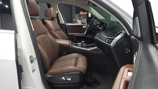 BMW X7 (G07) xDrive 40i 7 2021 10