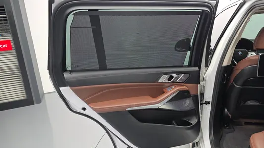 BMW X7 (G07) xDrive 40i 7 2021 25